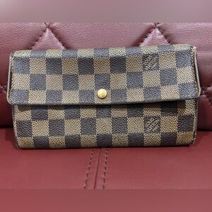 Louis Vuitton Wallet